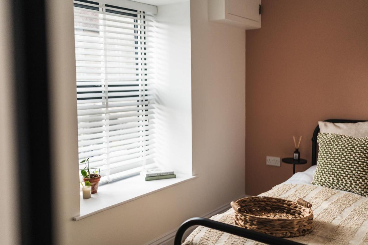 Wych Cottage, Striking 2 Bed, Parking, Ground Floor Flat - Step Free Somerton  Kültér fotó